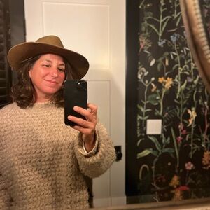 Meet your Posher, Allison